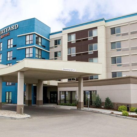 Courtyard By Marriott Edmonton West Hotell Exteriör bild
