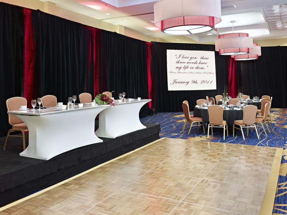 Courtyard By Marriott Edmonton West Hotell Exteriör bild