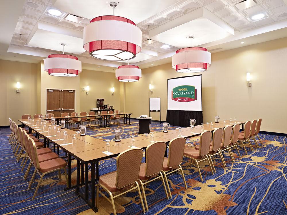 Courtyard By Marriott Edmonton West Hotell Exteriör bild