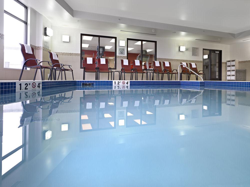 Courtyard By Marriott Edmonton West Hotell Exteriör bild