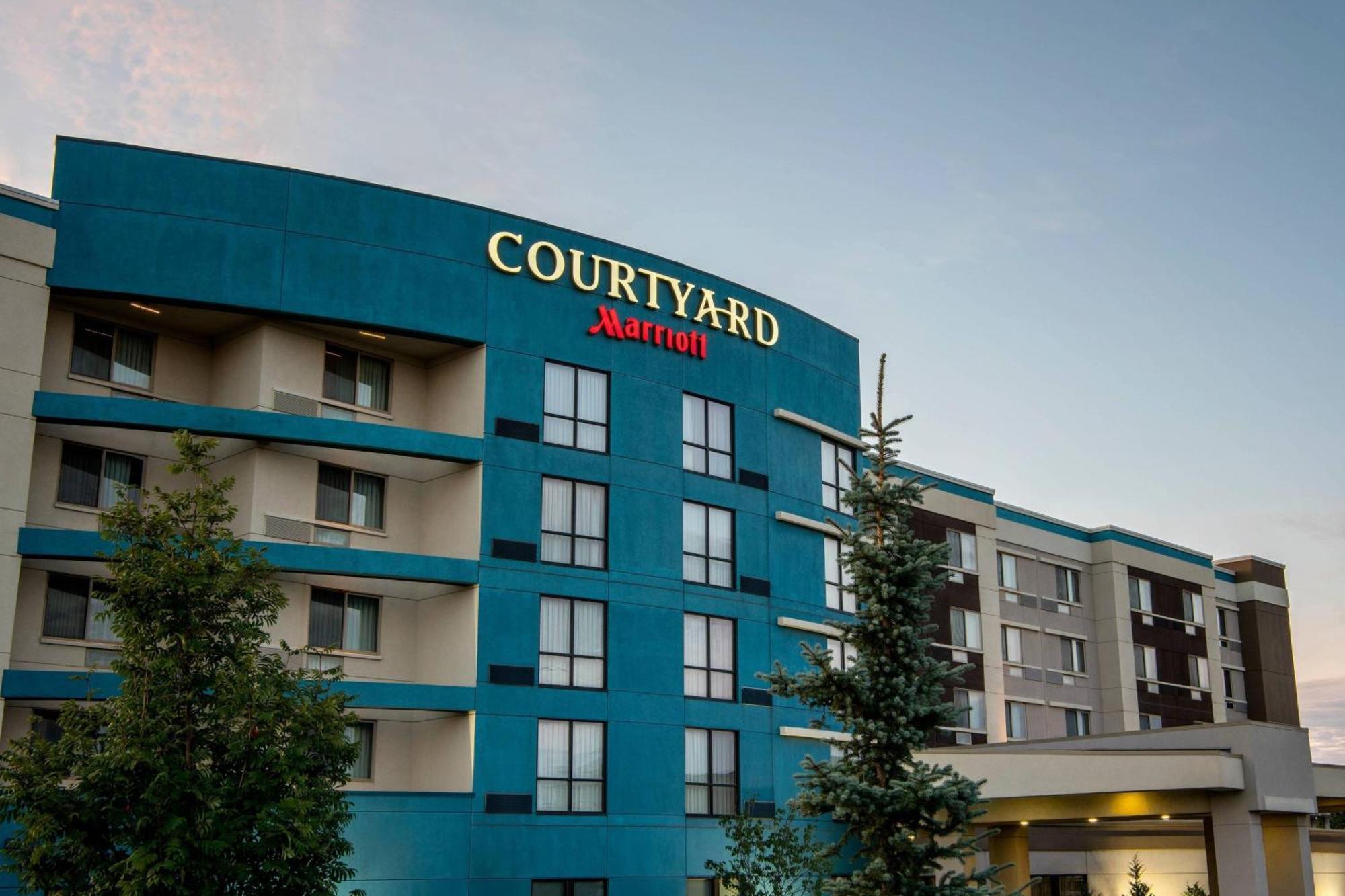 Courtyard By Marriott Edmonton West Hotell Exteriör bild