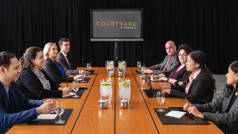 Courtyard By Marriott Edmonton West Hotell Exteriör bild